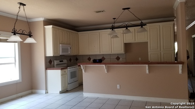 Image 4 of 10 For 3023 Green Mountain Dr