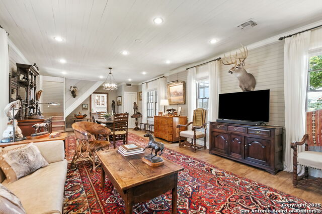 Image 10 of 80 For 716 Arbor Ridge