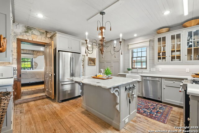 Image 17 of 80 For 716 Arbor Ridge