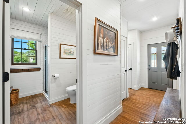 Image 35 of 80 For 716 Arbor Ridge