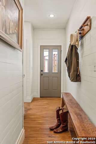 Image 36 of 80 For 716 Arbor Ridge