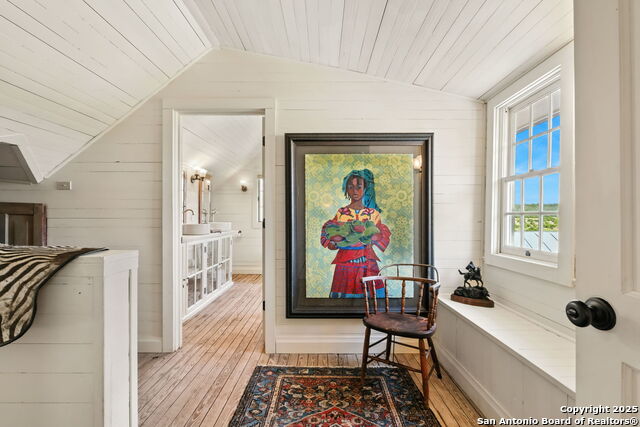 Image 38 of 80 For 716 Arbor Ridge