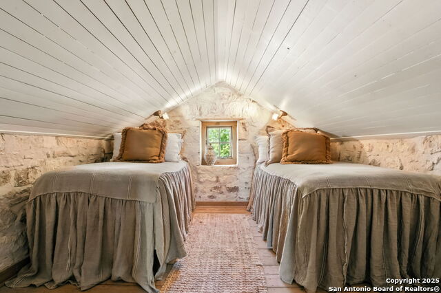 Image 41 of 80 For 716 Arbor Ridge