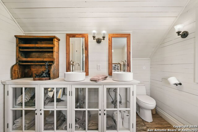 Image 43 of 80 For 716 Arbor Ridge