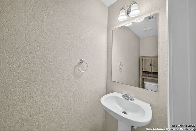 Image 19 of 32 For 7810 Liberty Horse