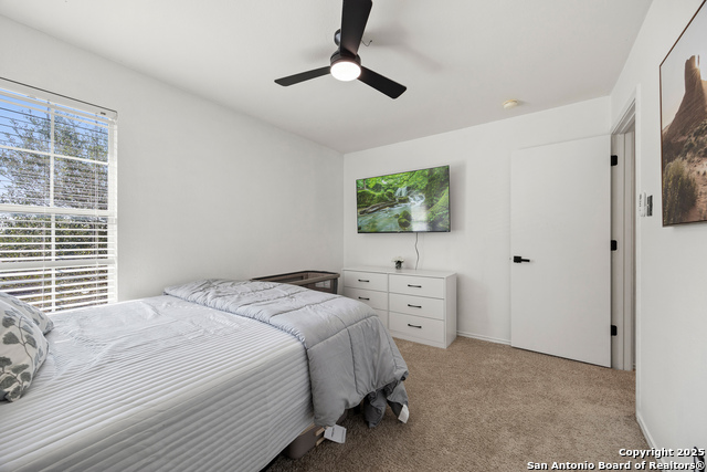 Image 22 of 34 For 272 Goliad Dr