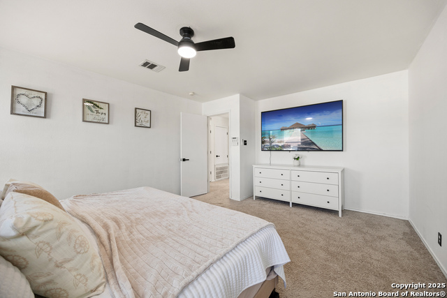 Image 27 of 34 For 272 Goliad Dr