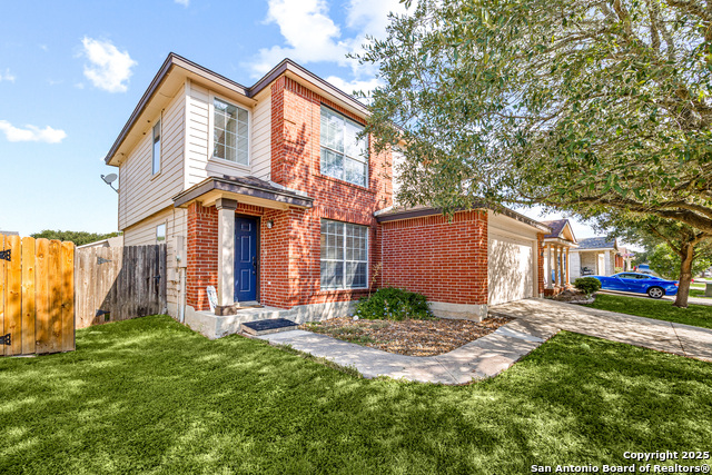 Image 3 of 34 For 272 Goliad Dr