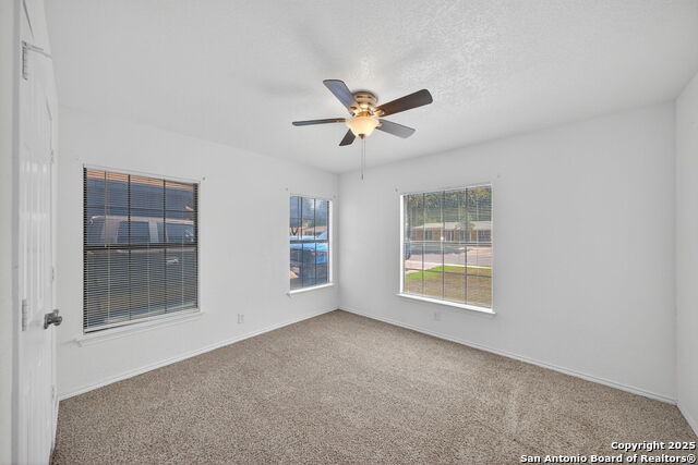 Image 14 of 23 For 243 Jewell St W