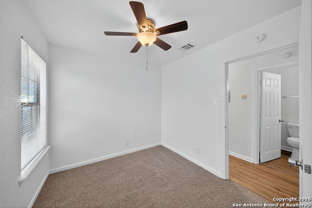 Image 17 of 23 For 243 Jewell St W