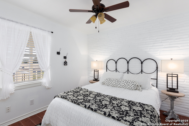 Image 26 of 42 For 504 Bandera E