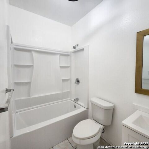 Image 4 of 6 For 1702 Craig Pl W