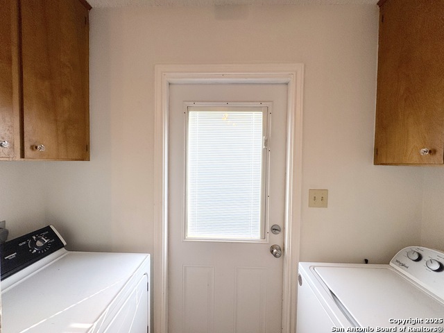 Image 18 of 36 For 776 Lookout  