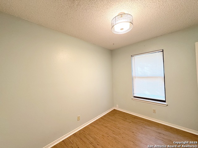 Image 19 of 36 For 776 Lookout  