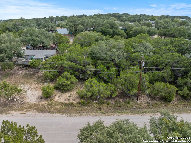 Listing photo id 4 for 1091 Rotherman