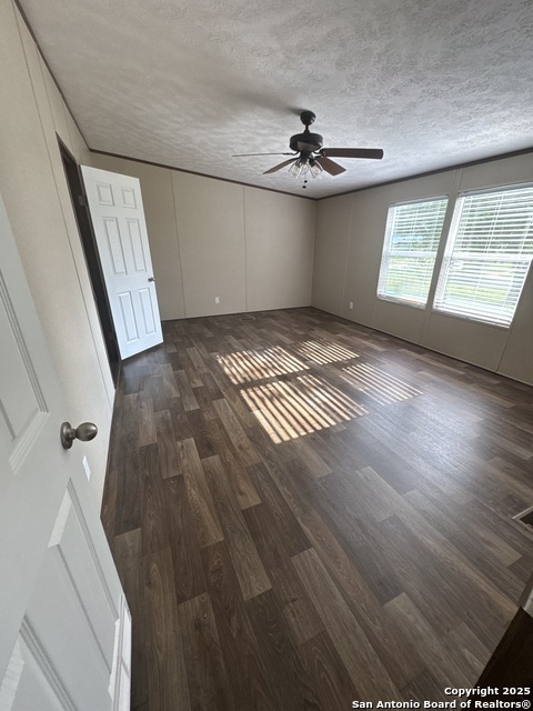 Image 19 of 23 For 19124 Lagloria Road