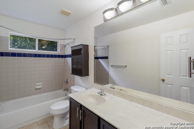 Image 18 of 24 For 2824 Berry Trace