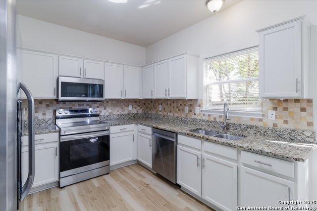 Image 8 of 24 For 2824 Berry Trace