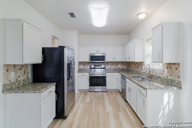 Image 9 of 24 For 2824 Berry Trace