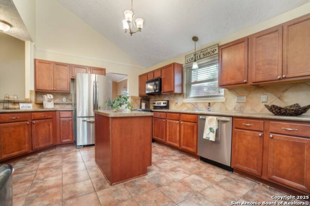Image 4 of 12 For 6200 Welles Brook
