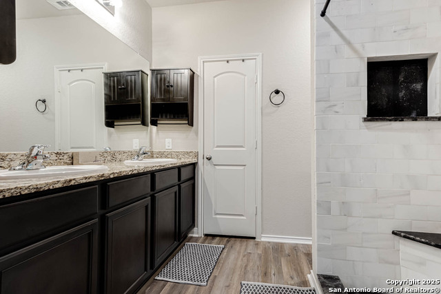 Image 20 of 25 For 6343 Juniper