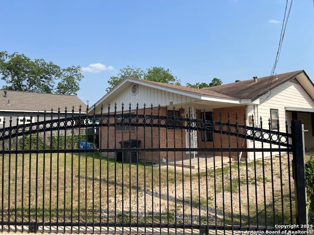 Details for 118 Goforth  , San Antonio, TX 78233