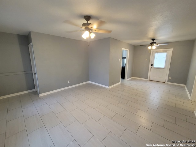 Listing photo id 1 for 327 Bexar Dr