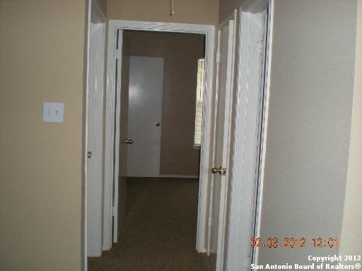 Image 9 of 13 For 9906 Autumn Hollow