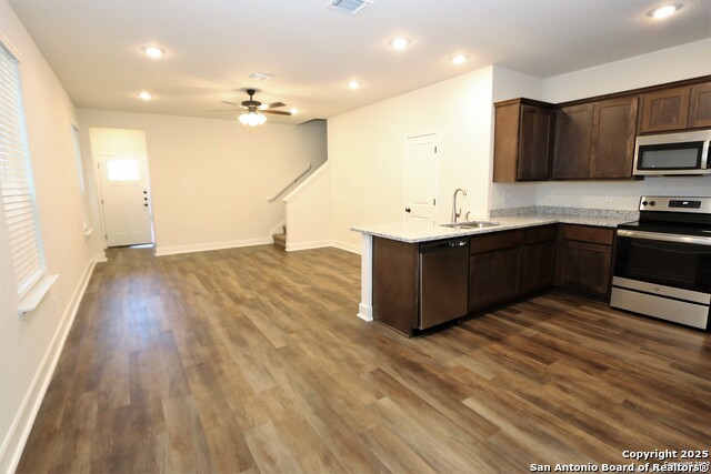 Image 20 of 32 For 10310 Lynwood Village
