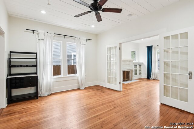 Image 15 of 17 For 230 Glenwood