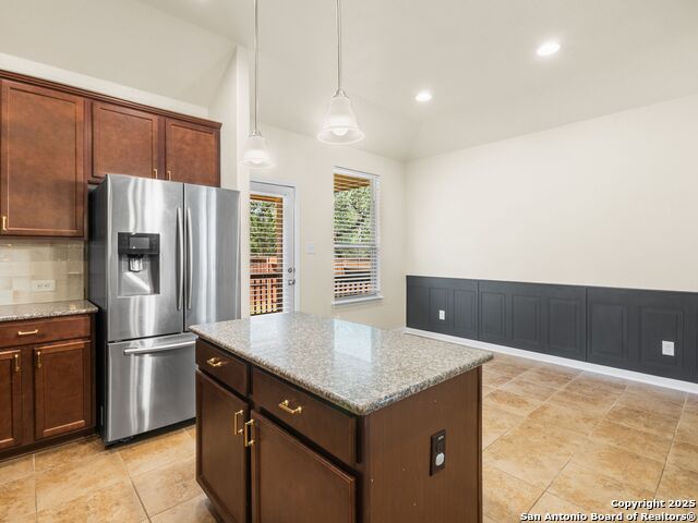 Image 12 of 32 For 22611 Carriage Bush