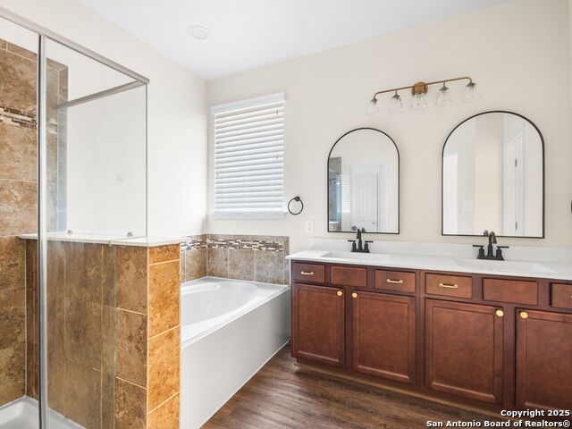 Image 19 of 32 For 22611 Carriage Bush