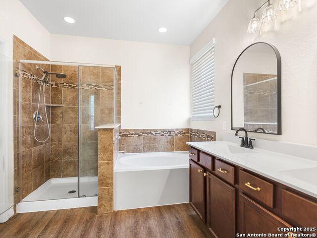 Image 20 of 32 For 22611 Carriage Bush