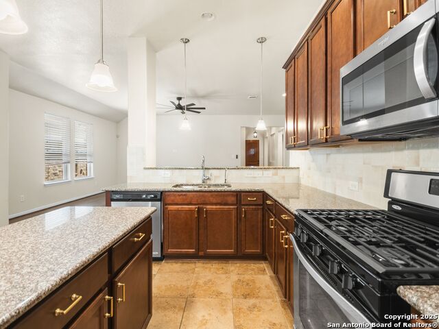 Image 9 of 32 For 22611 Carriage Bush