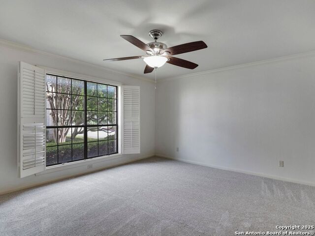 Listing photo id 10 for 2611 Eisenhauer Rd  901