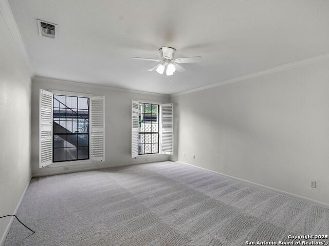 Listing photo id 22 for 2611 Eisenhauer Rd  901