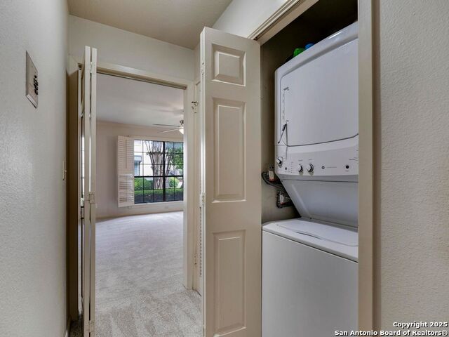 Listing photo id 25 for 2611 Eisenhauer Rd  901