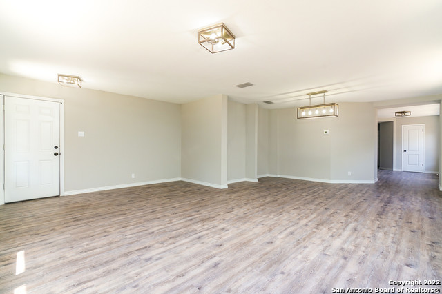 Image 10 of 22 For 11315 Morino Park