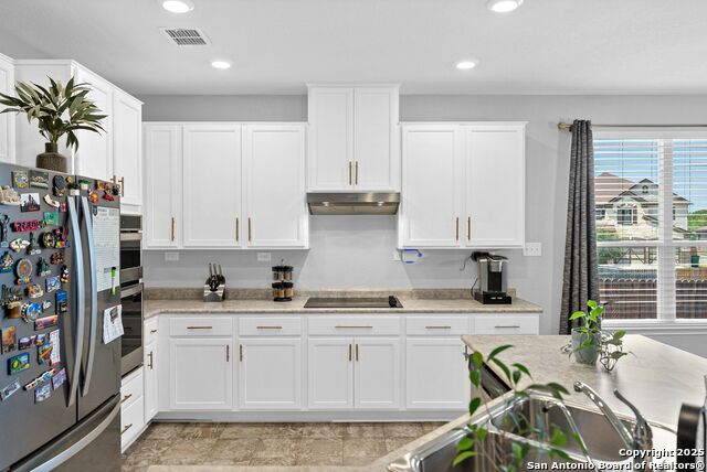 Listing photo id 12 for 9411 Copperway