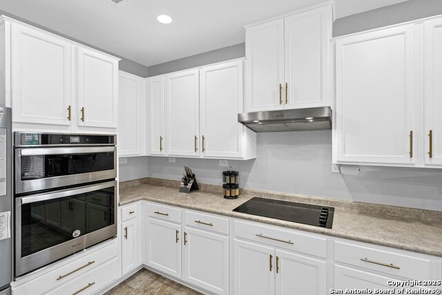 Listing photo id 13 for 9411 Copperway