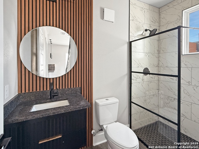 Image 10 of 18 For 122 S Walters St.