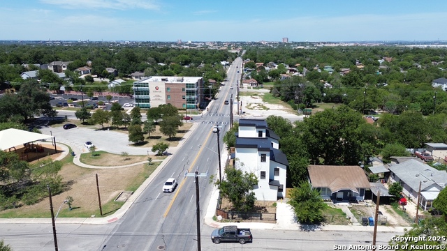 Image 16 of 18 For 122 S Walters St.