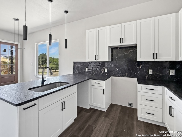 Image 4 of 18 For 122 S Walters St.