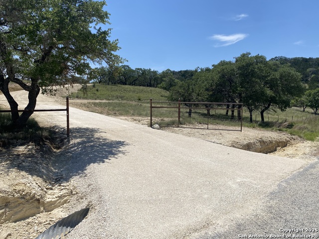 Image 2 of 12 For 208 Saddle Wood