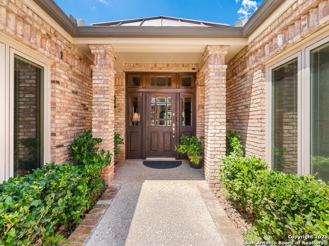 Image 10 of 47 For 115 Westcourt Lane