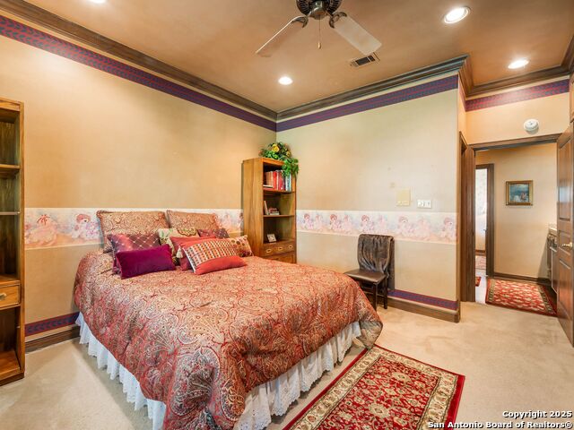 Image 28 of 47 For 115 Westcourt Lane