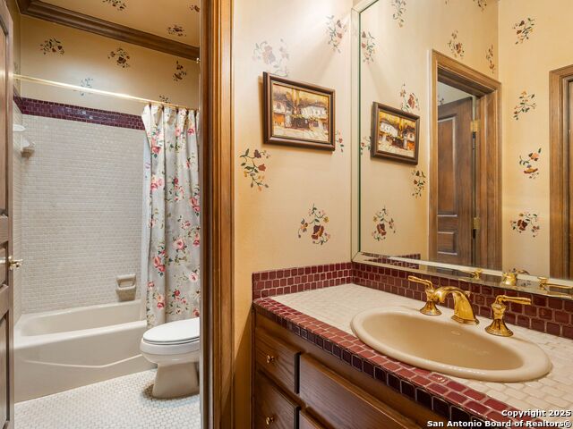 Image 31 of 47 For 115 Westcourt Lane