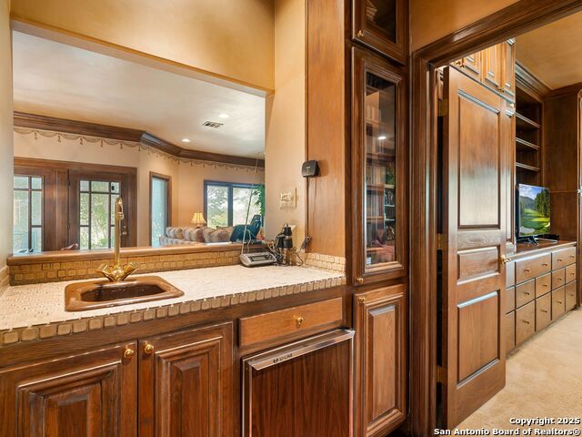 Image 32 of 47 For 115 Westcourt Lane