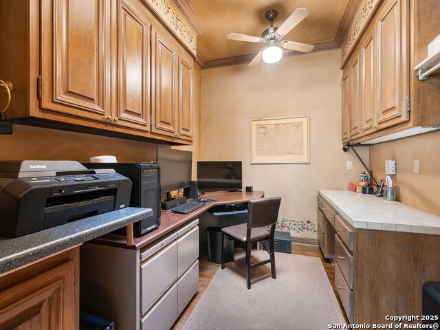 Image 34 of 47 For 115 Westcourt Lane