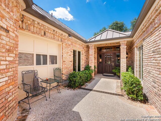 Image 9 of 47 For 115 Westcourt Lane